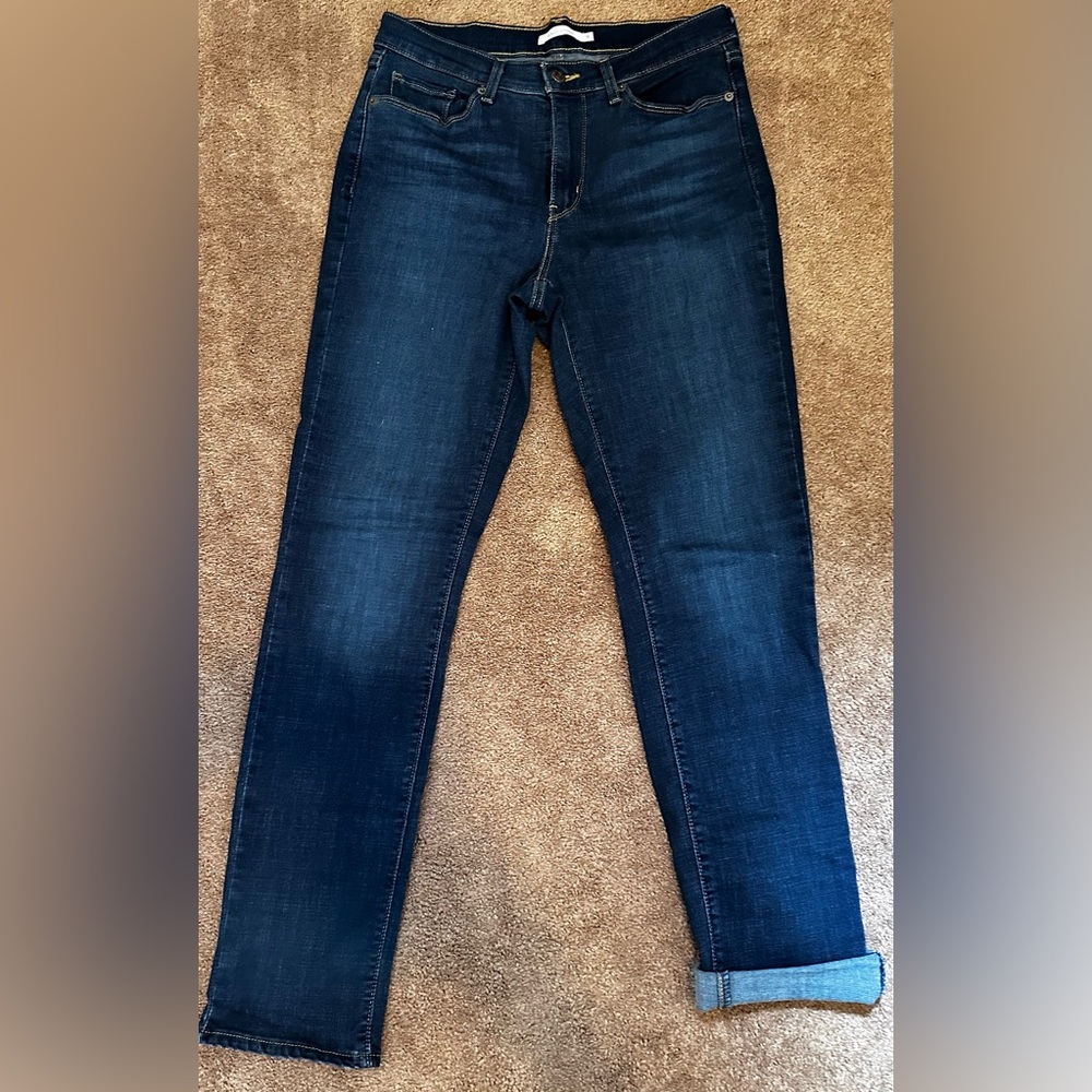 Levi’s Classic Straight Jeans Size 8 Long - Dark Wash